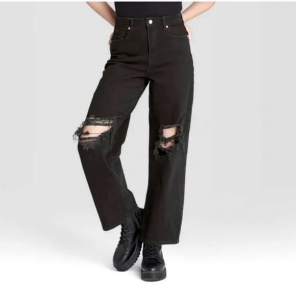 Wide Leg NWT Black High Rise Distressed Jeans - Picture 2 of 4